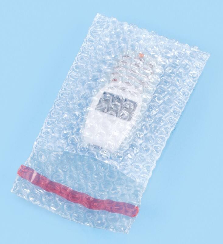 RAJA Pochette d’envoi à bulles PEBD (Polyéthylène à basse densité) Transparent 165 mm (H) Bande adhésive 18 g/m² 80 microns 800 Unités